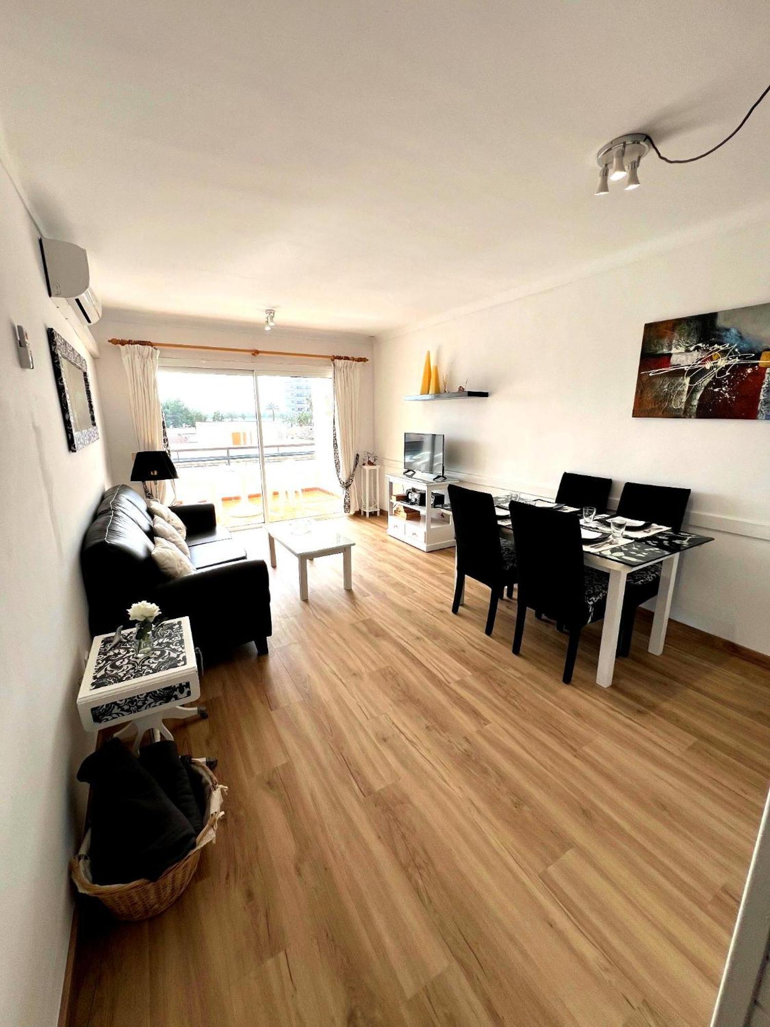 Sterling & Fair - Serenity Sands Apartamento